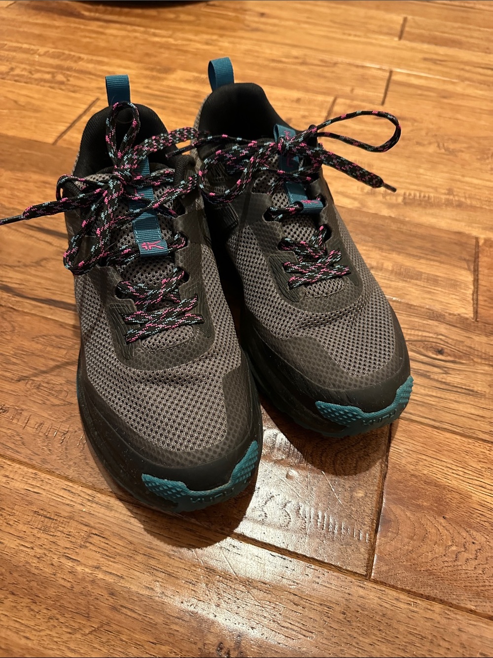 KURU Women's 9 atom trail running gray and Teal Athletic Sneakers